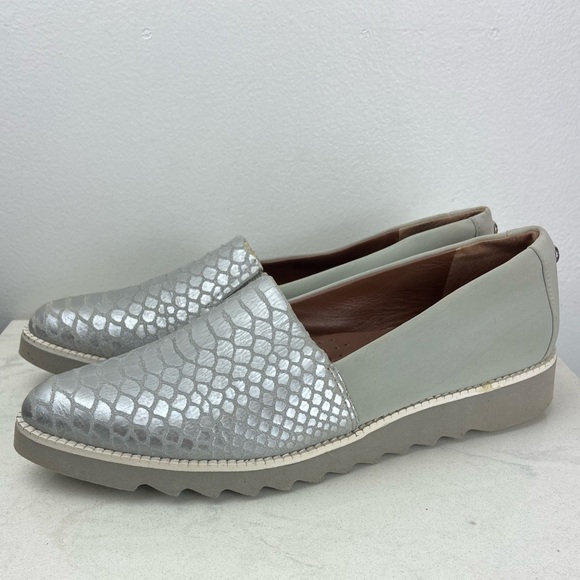DONALD J. PLINER BALI MO Snakeskin Embossed Metallic Front Slip On Loafers - Picture 13 of 14